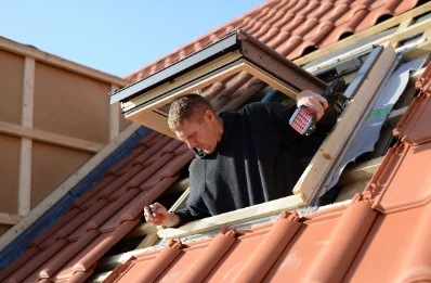 Pose de fenêtres de toit Velux à Aumont